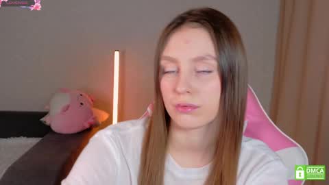 Snapshot of katenickson chatting on April 2026 05:29:01 AM katenickson online show from April 2026 05:29:01 AM