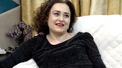 KateQueenston --  online show from May 2026 11:11:01 PM