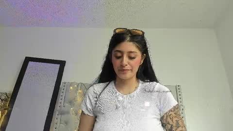 Snapshot of katestone_again chatting on April 2026 09:23:01 PM love meeee online show from April 2026 09:23:01 PM