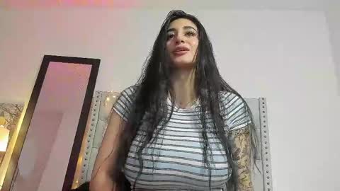 Snapshot of katestone_again chatting on April 2026 09:39:33 PM love meeee online show from April 2026 09:39:33 PM