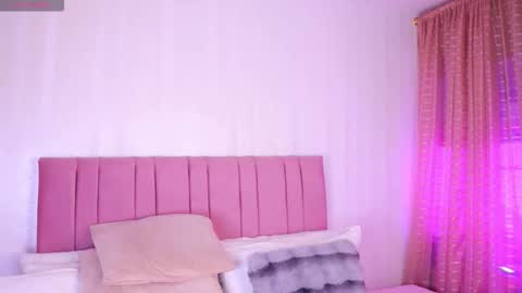   online show from October 2025 08:28:01 PM