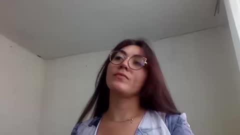 Snapshot of katha_steele_ chatting on January 2025 06:33:02 PM catalina online show from January 2025 06:33:02 PM