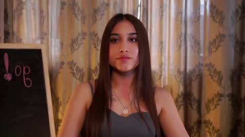 OLIVIA  online show from April 2026 07:44:02 AM