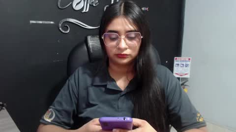 Snapshot of kathe0v chatting on May 2026 08:58:01 PM Call me Lau online show from May 2026 08:58:01 PM