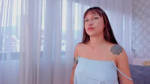 Snapshot of katherine_glow chatting on May 2026 11:26:02 AM KATHE online show from May 2026 11:26:02 AM