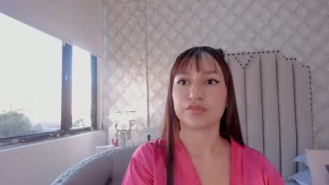 Snapshot of katherine_glow chatting on May 2026 11:29:01 AM KATHE online show from May 2026 11:29:01 AM