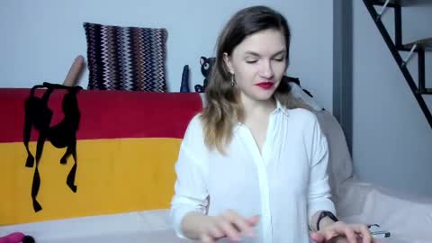 Snapshot of katherinemidnight chatting on February 2025 04:05:02 PM Katherine online show from February 2025 04:05:02 PM