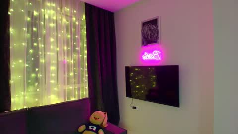 katherinepinke online show from December 2024 03:08:01 AM