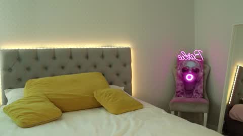 katherinepinke online show from October 2025 05:10:01 AM