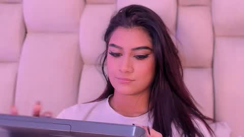 Snapshot of katherineruiz_ chatting on March 2026 12:33:02 PM katherineruiz_ online show from March 2026 12:33:02 PM