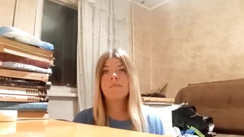 Katheryn online show from November 2025 09:37:02 PM