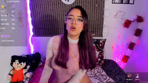 Snapshot of kathhoney1 chatting on December 2024 03:26:02 AM Kath online show from December 2024 03:26:02 AM