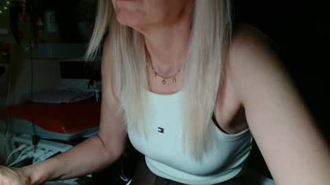 Snapshot of kathleenedwards chatting on July 2026 08:59:01 PM Kathleen online show from July 2026 08:59:01 PM
