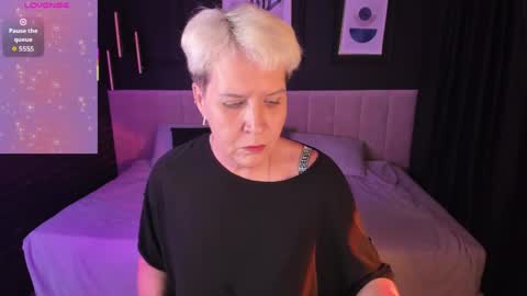 Snapshot of kathy_sunn chatting on March 2026 01:33:01 PM Kathy online show from March 2026 01:33:01 PM