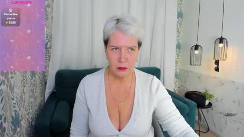 Snapshot of kathy_sunn chatting on April 2026 01:49:02 PM Kathy online show from April 2026 01:49:02 PM