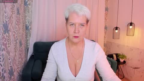 Snapshot of kathy_sunn chatting on April 2026 01:28:01 PM Kathy online show from April 2026 01:28:01 PM