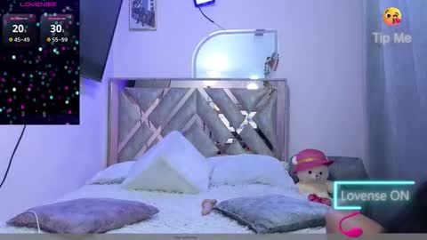 Katia collins online show from November 2025 03:27:01 AM