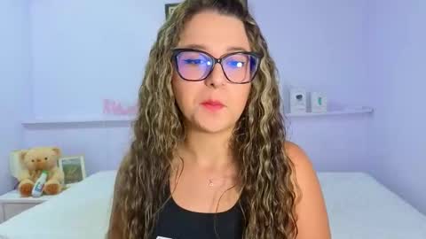 Khaterine online show from October 2025 11:40:01 AM