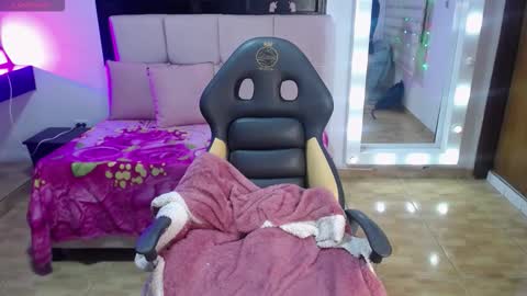 Snapshot of katia_pretty_ chatting on February 2026 04:04:02 PM katia_pretty_ online show from February 2026 04:04:02 PM