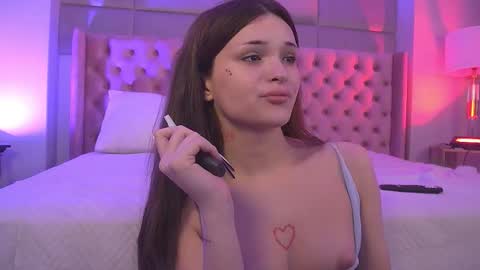 Katia online show from December 2025 03:20:01 PM