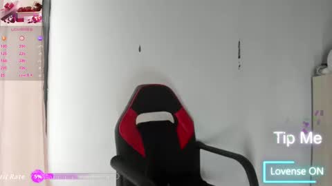 Snapshot of katialips_ chatting on October 2025 04:48:02 PM Katia online show from October 2025 04:48:02 PM