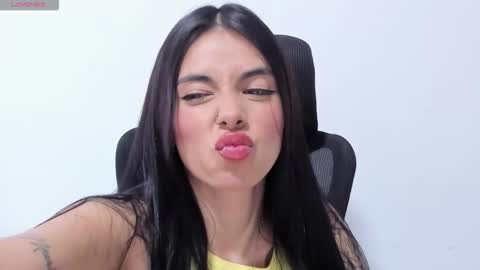 Snapshot of katialips_ chatting on January 2026 03:36:01 PM Katia online show from January 2026 03:36:01 PM