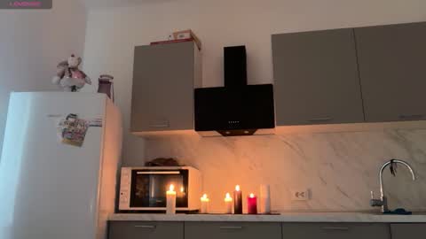 Katienext stream  online show from October 2025 10:38:01 AM