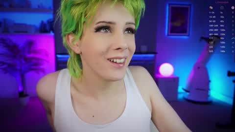 Snapshot of katie_cutie_ts chatting on October 2025 06:42:02 PM Katie online show from October 2025 06:42:02 PM