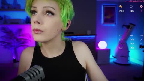 Snapshot of katie_cutie_ts chatting on October 2025 07:47:01 PM Katie online show from October 2025 07:47:01 PM