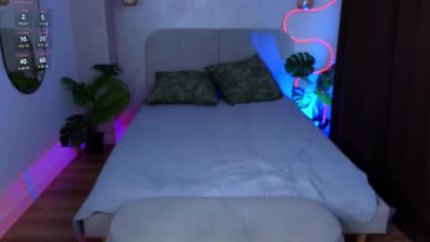 Katie online show from September 2025 02:22:01 PM