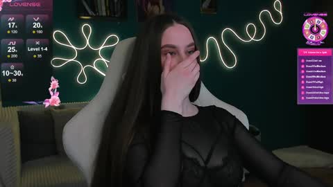 Snapshot of katie_taylorr chatting on April 2026 01:06:02 AM Katie online show from April 2026 01:06:02 AM