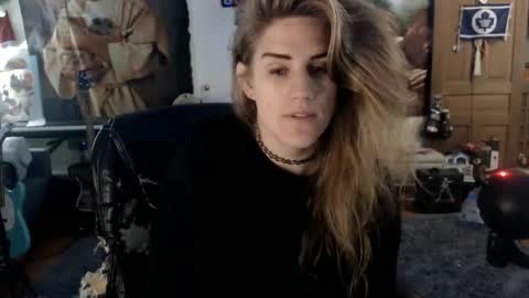 Katie online show from November 2025 06:23:01 AM