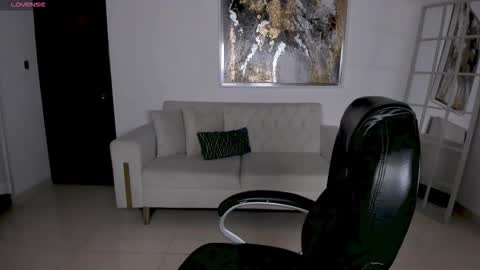 Kate Stonne online show from September 2025 02:22:02 AM