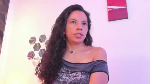 Snapshot of katijis chatting on April 2026 10:04:01 PM KATE online show from April 2026 10:04:01 PM