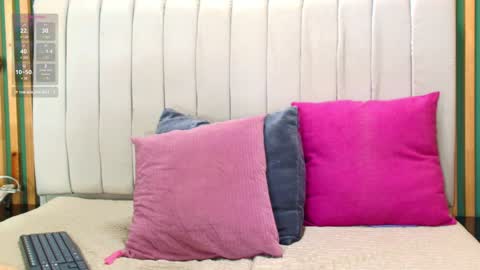 K A T L Y N  online show from February 2025 07:11:01 PM