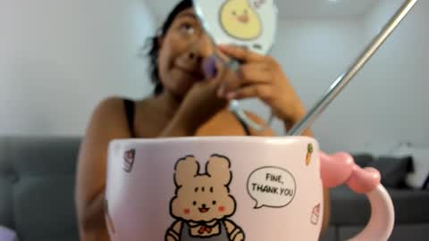 Follow me on instagram and twitter as correaktnees online show from September 2025 08:03:01 AM