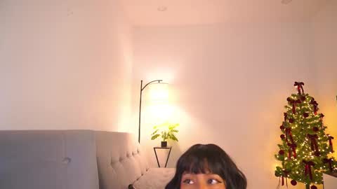 Follow me on instagram and twitter as correaktnees online show from December 2025 07:34:01 AM