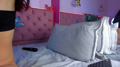 Snapshot of katniss_lovee_ chatting on December 2024 10:32:02 PM .... Katniss .... online show from December 2024 10:32:02 PM