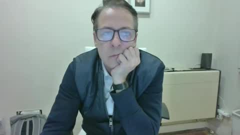 Snapshot of katoamad chatting on April 2026 06:10:02 PM katoamad online show from April 2026 06:10:02 PM