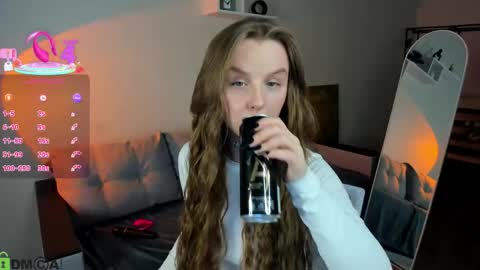 Snapshot of katrina_bail chatting on February 2026 01:10:02 AM Katrina Bail online show from February 2026 01:10:02 AM