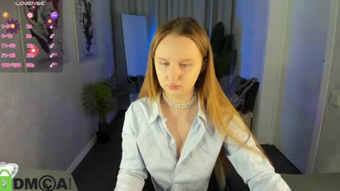 Snapshot of katrina_bail chatting on April 2026 01:14:02 AM Katrina Bail online show from April 2026 01:14:02 AM