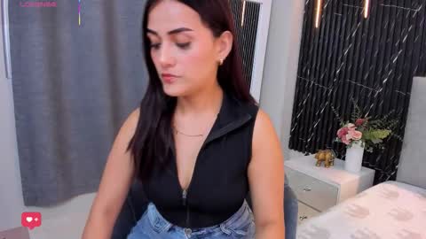 Snapshot of katrina_kaif_x chatting on February 2026 07:11:01 PM Keyla online show from February 2026 07:11:01 PM