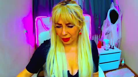 Snapshot of katrinacharm chatting on October 2025 12:59:02 PM katrinacharm online show from October 2025 12:59:02 PM