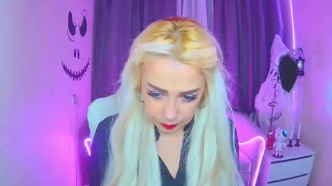 Snapshot of katrinacharm chatting on November 2025 07:11:02 AM katrinacharm online show from November 2025 07:11:02 AM