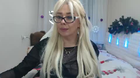 Snapshot of katrinacharm chatting on December 2025 02:37:01 PM katrinacharm online show from December 2025 02:37:01 PM