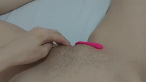 Snapshot of katrinna_arinna chatting on January 2025 07:53:01 PM katrina dont forget to give me thumbs up online show from January 2025 07:53:01 PM