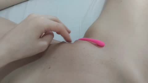 Snapshot of katrinna_arinna chatting on January 2025 07:14:01 AM katrina dont forget to give me thumbs up online show from January 2025 07:14:01 AM