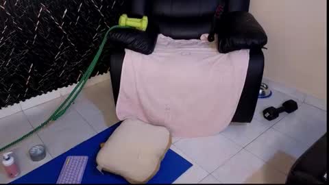 Snapshot of katt_bdsm chatting on October 2025 04:03:02 PM Katt  online show from October 2025 04:03:02 PM