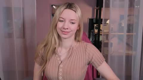 katt_yy online show from November 2025 05:07:02 AM