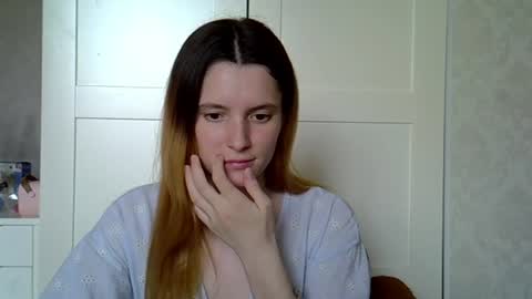 Snapshot of katte_light chatting on June 2026 04:40:02 PM katte light online show from June 2026 04:40:02 PM